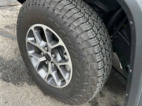 Used 2025 Jeep Wrangler Sport S image 15