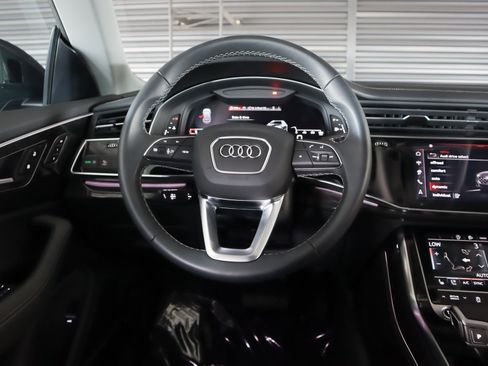 Certified 2025 Audi Q8 Premium Plus w/ Premium Plus Package AWD/4WD image 19