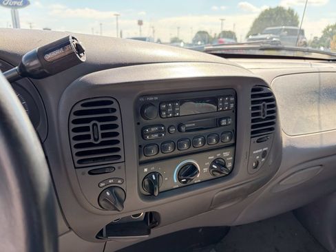 Used 1998 Ford F150 4x4 Regular Cab image 11