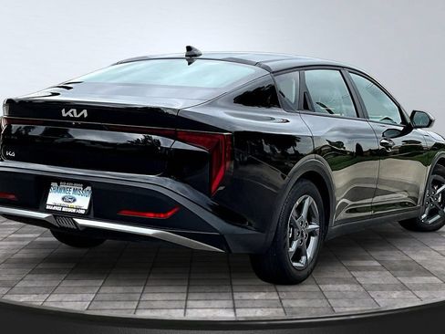 Used 2025 Kia K4 FWD image 6