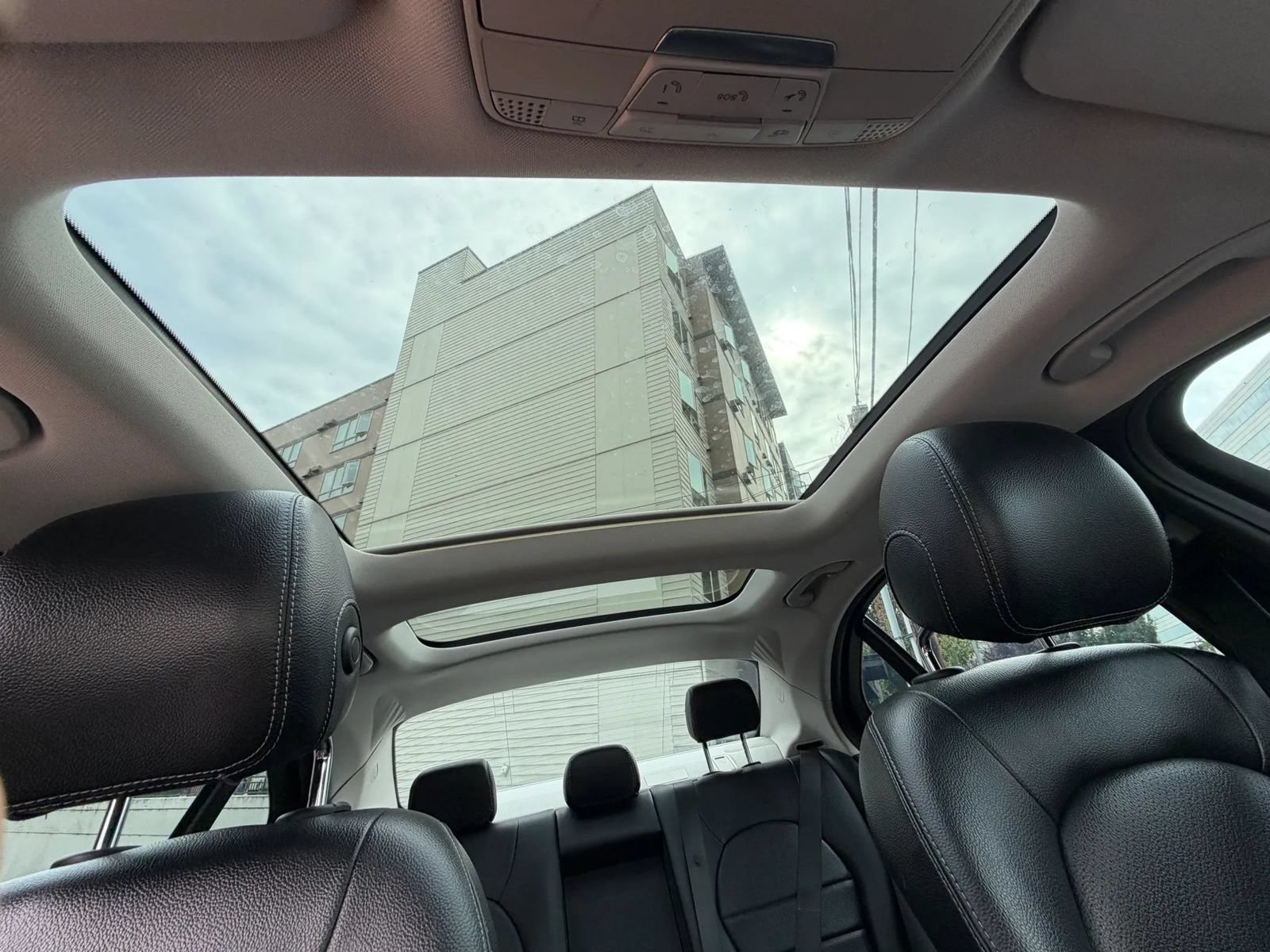 Used 2015 Mercedes-Benz C 300 4MATIC Sedan image 40