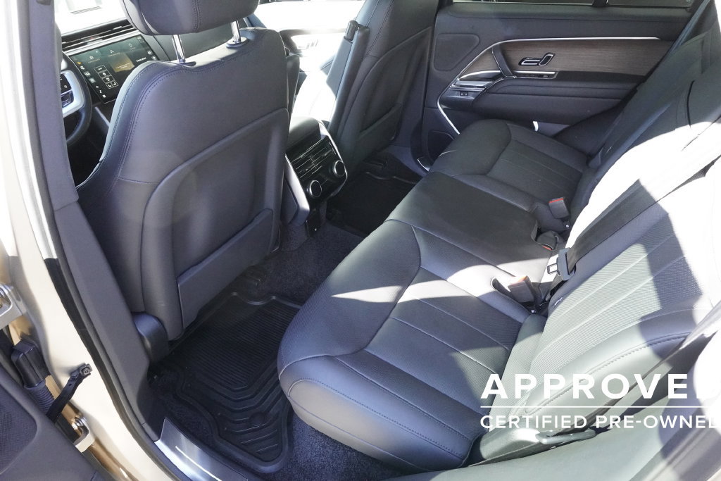 Used 2026 Land Rover Range Rover SE AWD/4WD image 29