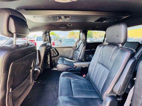 Used 2019 Dodge Grand Caravan GT image 13