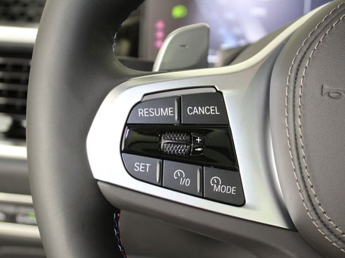 New 2026 BMW X7 M60i image 16