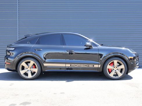 Used 2024 Porsche Cayenne S w/ Premium Package Plus (PP1) AWD/4WD image 8