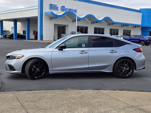 Used 2023 Honda Civic Sport image 7