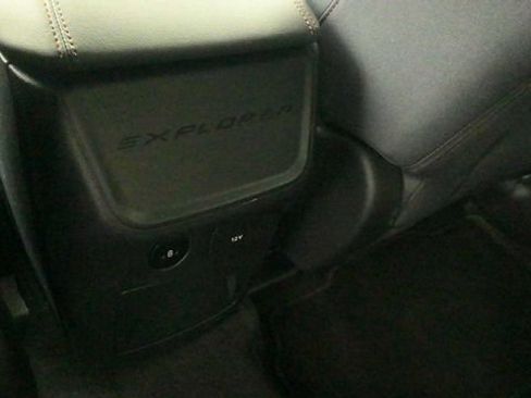 New 2026 Ford Explorer Active RWD image 12