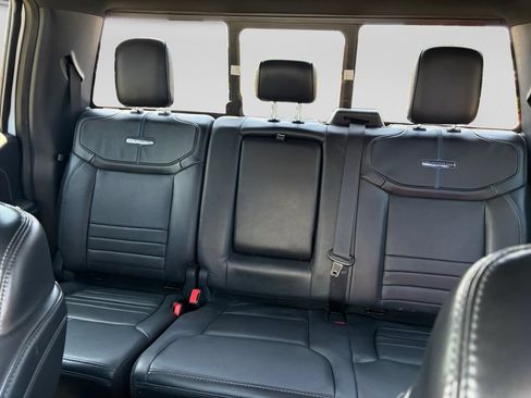 Used 2024 Ford F150 Platinum AWD/4WD image 18