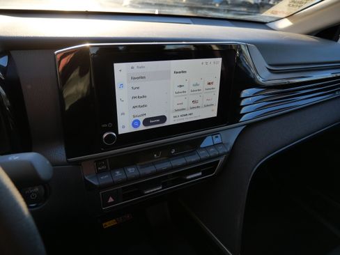 Certified 2025 Toyota Camry LE image 23