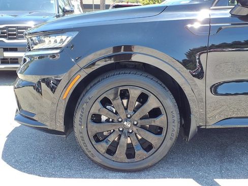 Certified 2023 Kia Sorento S w/ Panoramic Sunroof Package FWD image 13