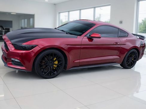 Used 2016 Ford Mustang Coupe RWD image 1