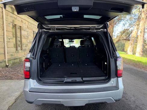 Used 2019 Ford Expedition Limited image 47