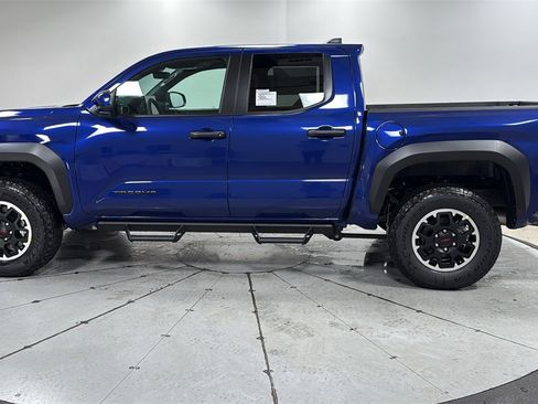New 2025 Toyota Tacoma TRD Off-Road image 8