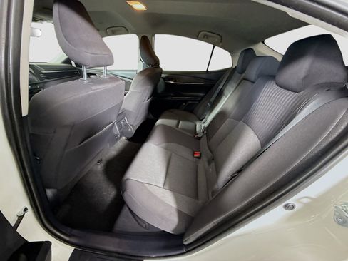 Used 2025 Toyota Camry LE w/ Convenience Package image 25