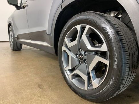 Used 2024 Hyundai Palisade Limited AWD/4WD image 18