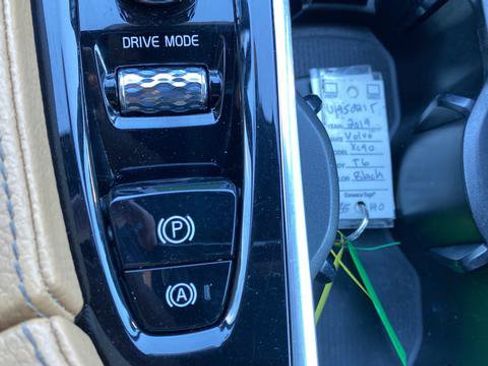 Used 2019 Volvo XC90 T6 Momentum w/ Advanced Package AWD/4WD image 40