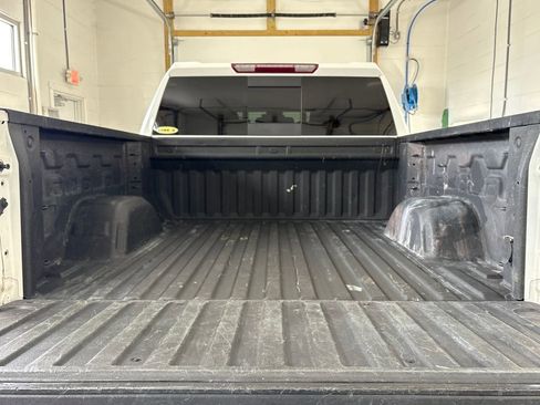 Used 2023 Chevrolet Silverado 1500 LT Trail Boss w/ Convenience Package II image 33