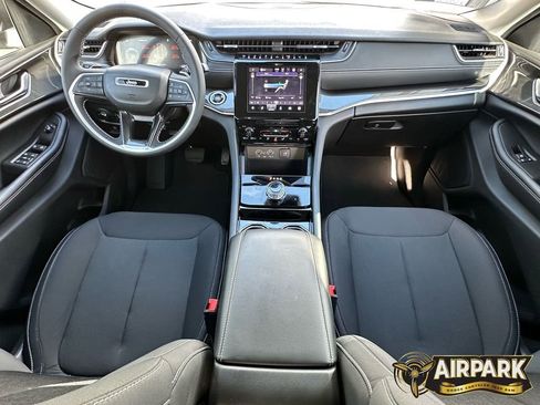 New 2023 Jeep Grand Cherokee L Laredo w/ Trailer Tow Group (B) image 14