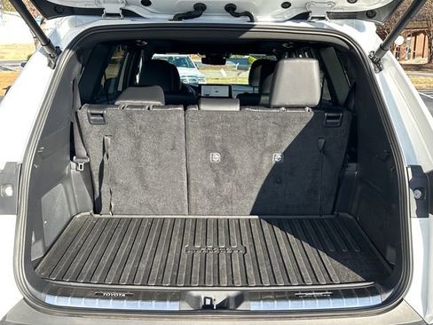 Used 2024 Toyota Grand Highlander MAX Platinum image 27