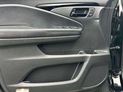 Used 2022 Honda Passport Elite image 17