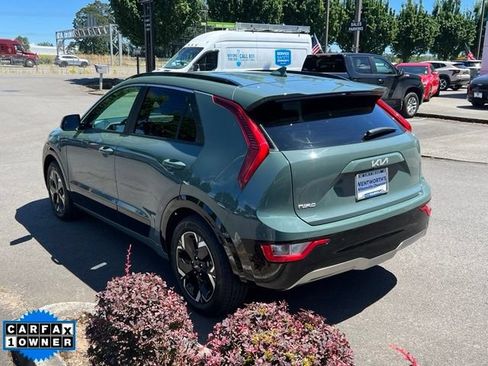 Used 2024 Kia Niro Wind w/ Wind Preserve Package FWD image 4