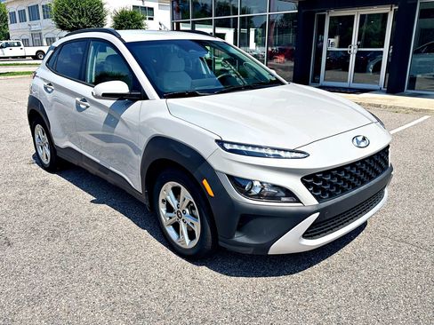 Used 2023 Hyundai Kona SEL w/ Cargo Package FWD image 1