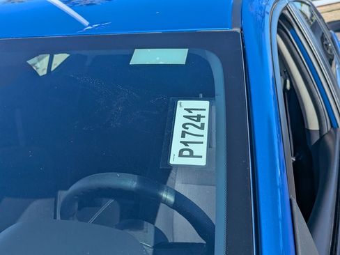 Certified 2025 Nissan Sentra SV image 31