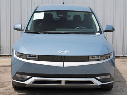 Used 2023 Hyundai Ioniq 5 SE image 41