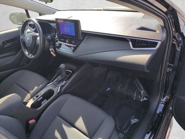 Used 2026 Toyota Corolla LE FWD image 21