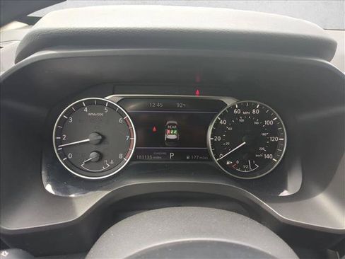 Used 2024 Nissan Rogue SV FWD image 11