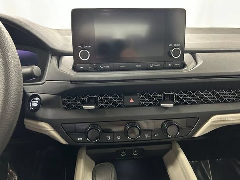 Certified 2023 Honda Accord EX image 20