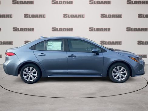 Used 2026 Toyota Corolla LE image 6