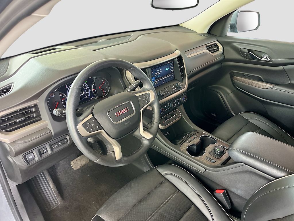 Used 2022 GMC Acadia Denali FWD image 9
