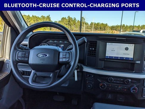 Used 2025 Ford F250 XLT image 11