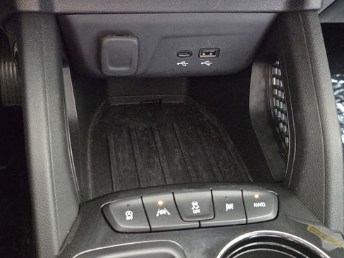 Used 2025 Chevrolet TrailBlazer LS w/ LS Convenience Package AWD/4WD image 28