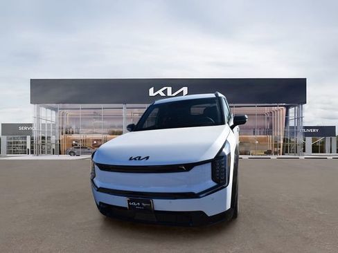 New 2026 Kia EV9 Land AWD/4WD image 8