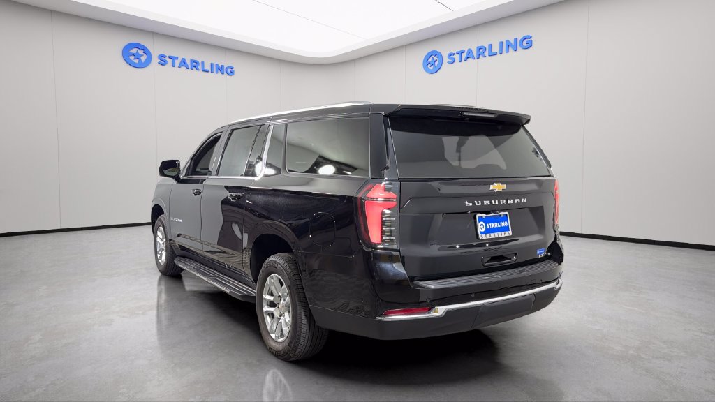 Certified 2026 Chevrolet Suburban LT w/ Comfort Package AWD/4WD image 7