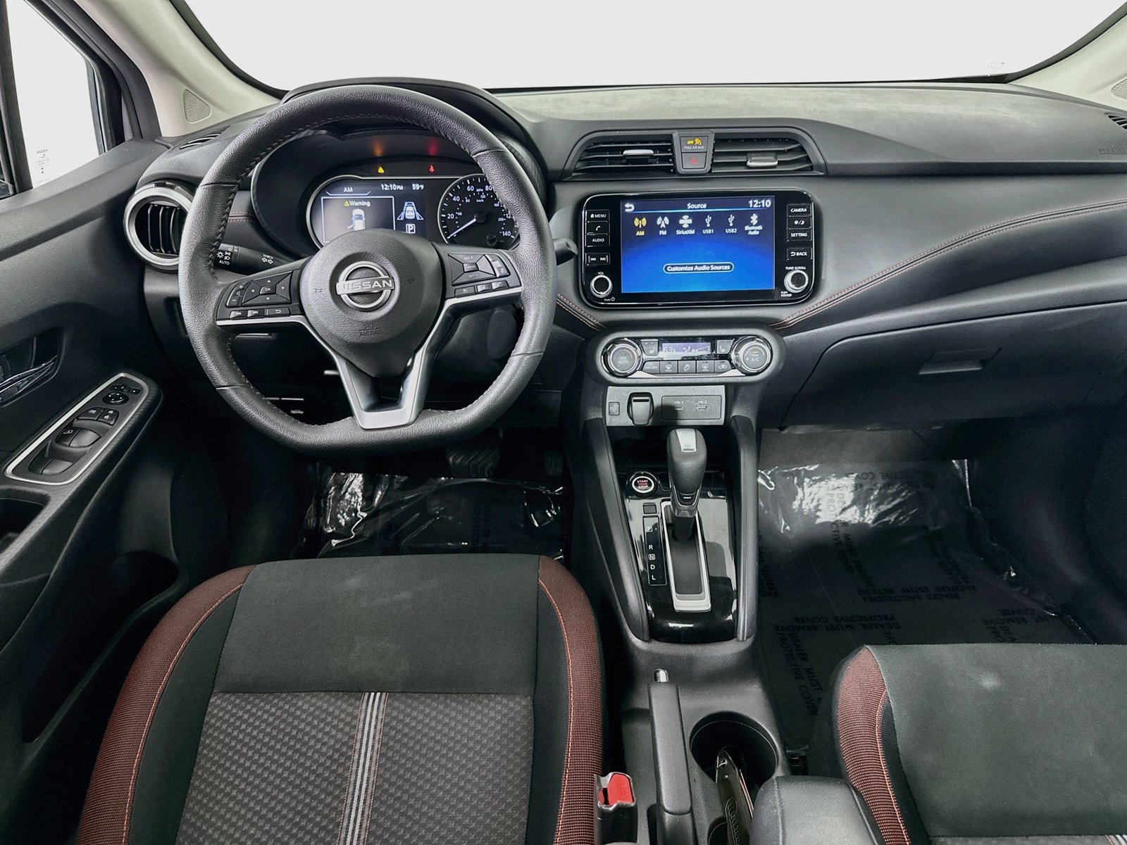 Used 2024 Nissan Versa SR FWD image 22