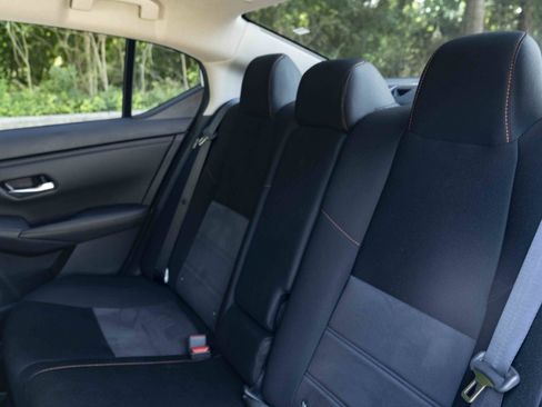 Used 2025 Nissan Sentra SR w/ Midnight Edition FWD image 18