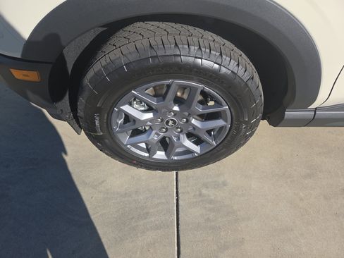 New 2025 Ford Bronco Sport Big Bend image 9