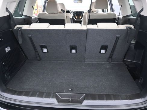 Used 2024 Subaru Ascent Premium w/ Convenience Package image 30