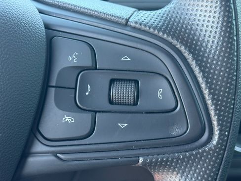 Certified 2024 Buick Envista Preferred w/ Advanced Safety Package FWD image 15