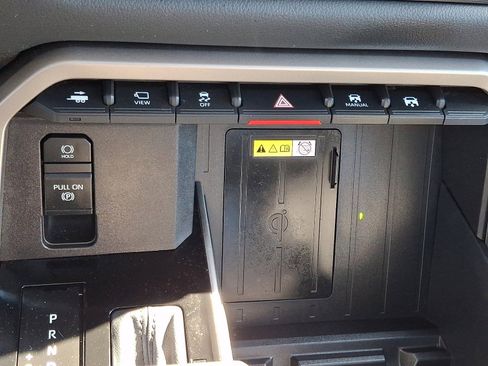 Used 2022 Toyota Tundra Limited image 26