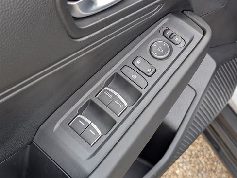 Certified 2025 Honda Accord LX image 14