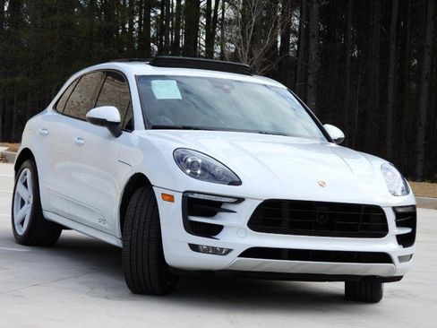 Used 2018 Porsche Macan GTS image 8