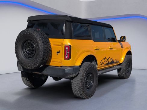 Used 2022 Ford Bronco Outer Banks AWD/4WD image 3