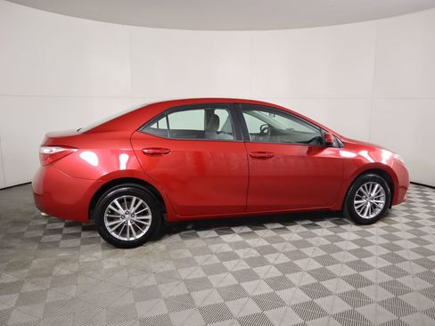 Used 2015 Toyota Corolla LE image 4