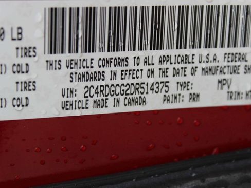 Used 2013 Dodge Grand Caravan SXT w/ UConnect Hands-Free Group FWD image 9