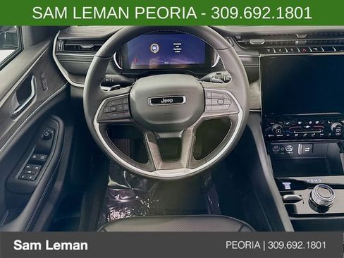 New 2025 Jeep Grand Cherokee Limited w/ Luxury Tech Group II image 23