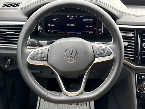 Certified 2022 Volkswagen Atlas Cross Sport SE image 15